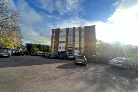 2 bedroom flat for sale - Woodlands, London, NW11
