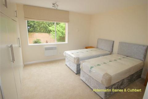 2 bedroom flat for sale - Woodlands, London, NW11