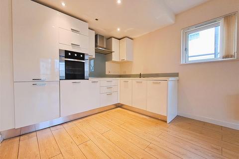 2 bedroom apartment for sale - Solihull Heights, New Coventry Road, Birmingham