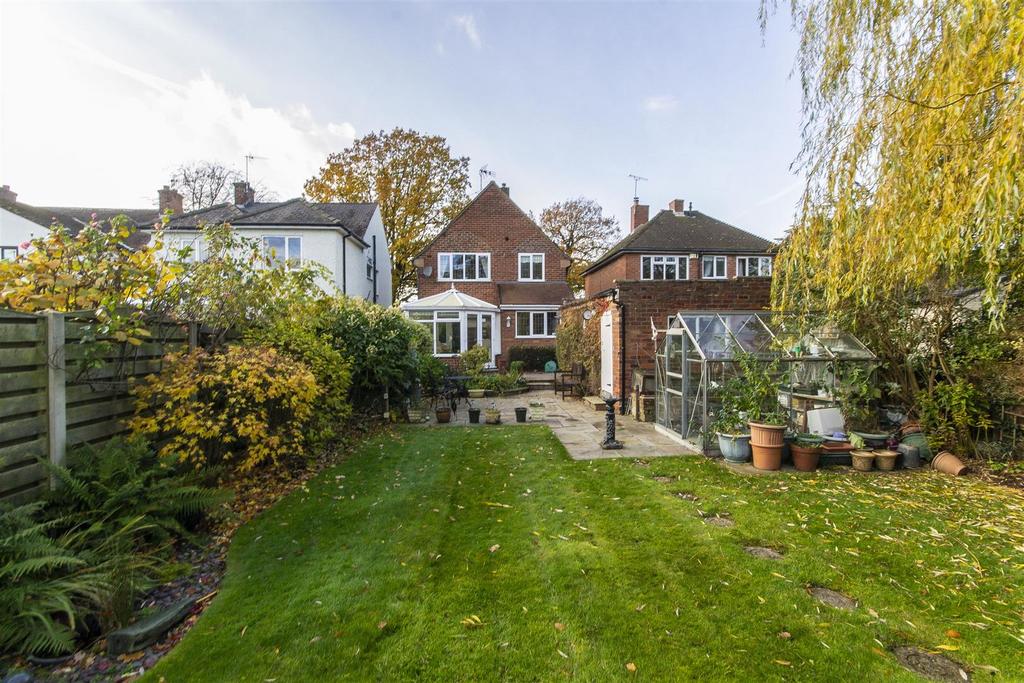 The Green, Hasland, Chesterfield 3 bed detached house for sale £350,000