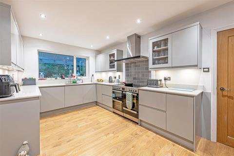 36 Beechways, Appleton, Warrington, WA4 5ER