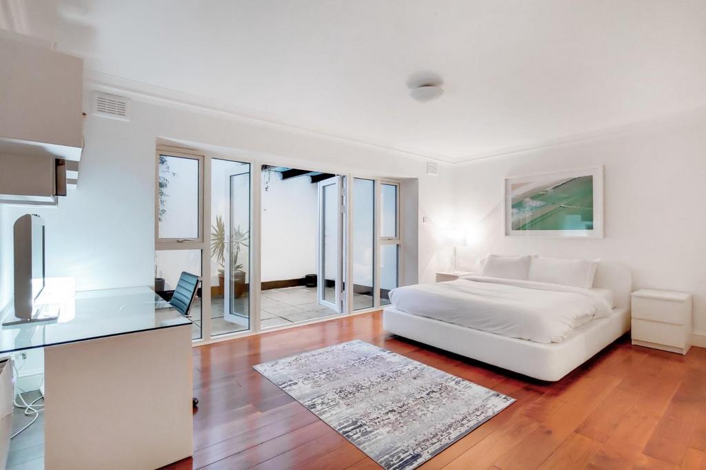 5 Bedroom-0.jpg