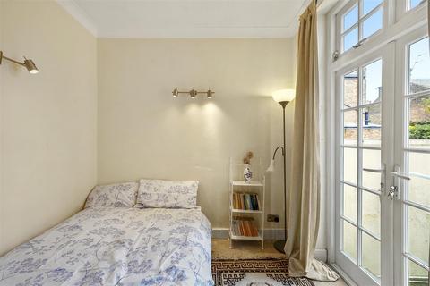 1 bedroom flat for sale, Felsham Road, London