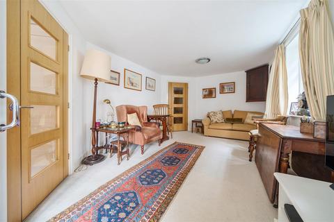 2 bedroom apartment for sale, North Street, Headcorn, Ashford