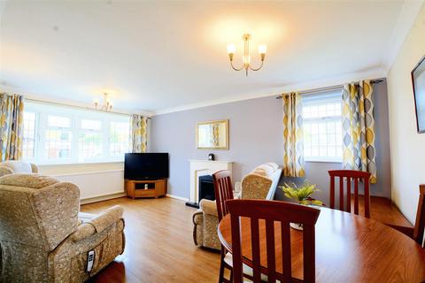 2 bedroom detached bungalow for sale, Brendon Way, Long Eaton