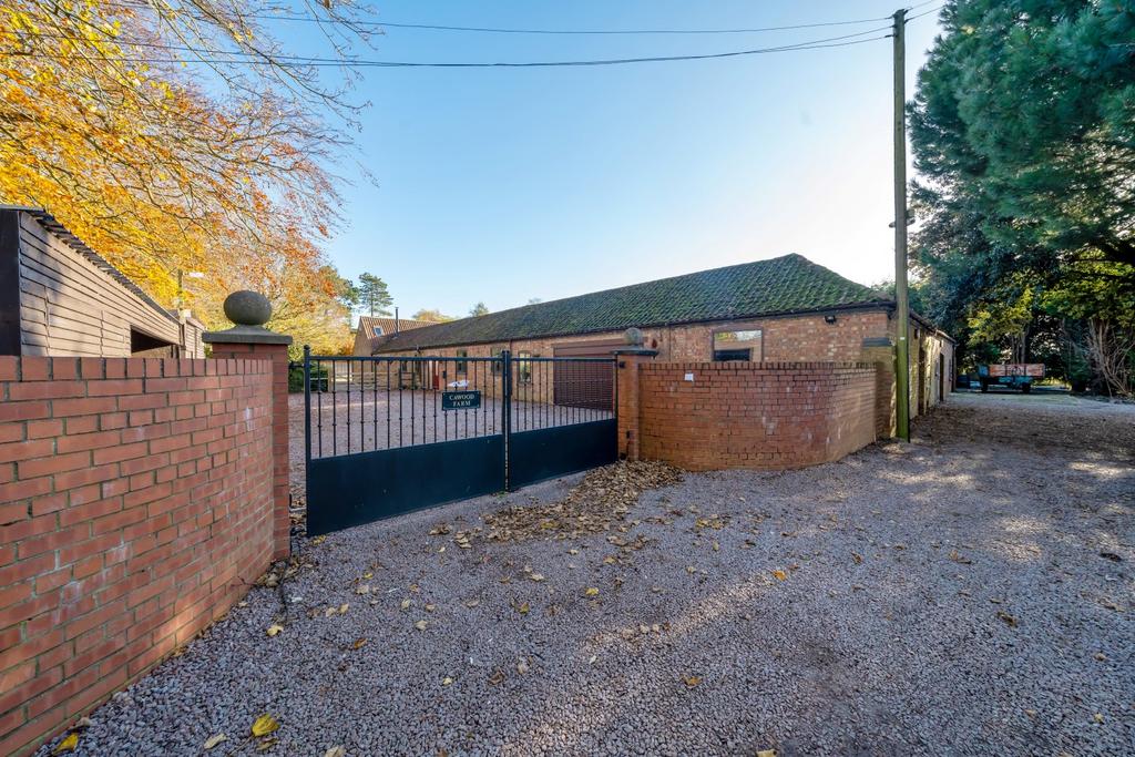 Spalding LINCOLNSHIRE 5 bed barn conversion for sale £795,000