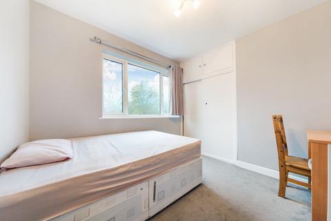 2 bedroom flat to rent - Manor Road, SW20