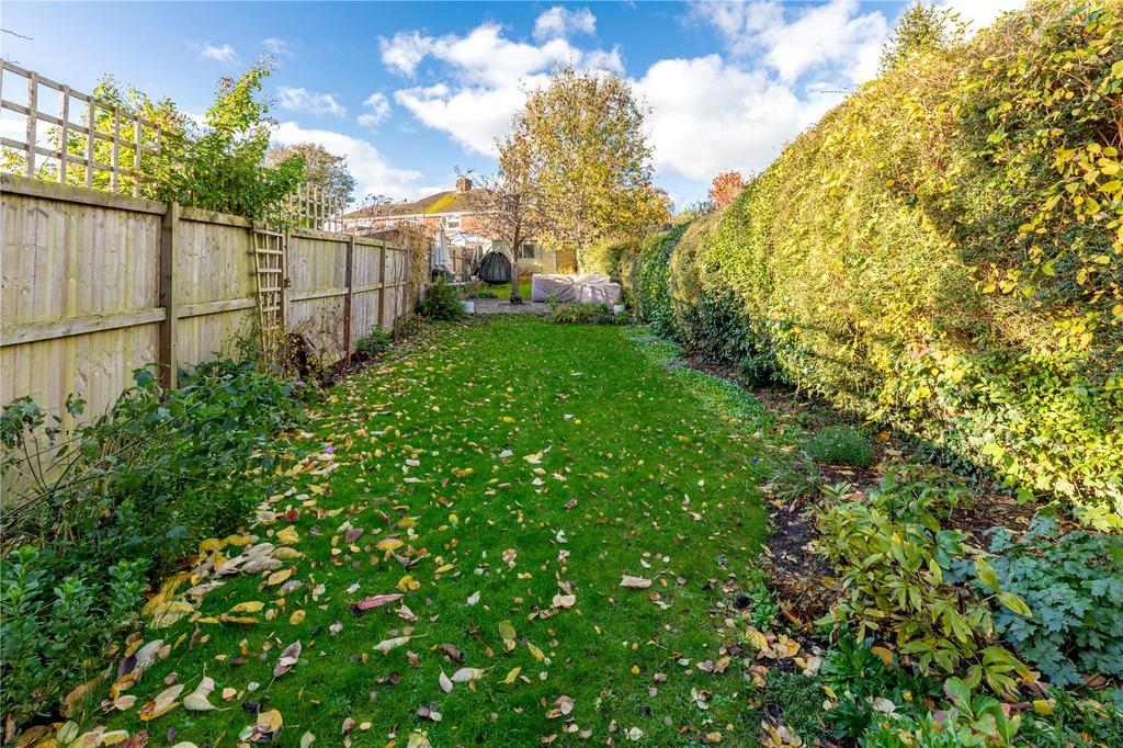 Haywards Road, Cheltenham, Gloucestershire, GL52 4 bed semidetached