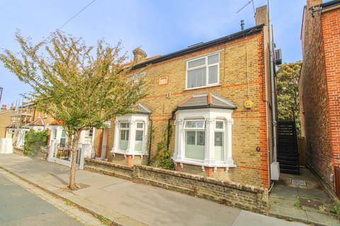 18 Addiscombe Court Road, Croydon, CR0 6TQ
