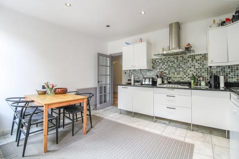 18 Addiscombe Court Road, Croydon, CR0 6TQ