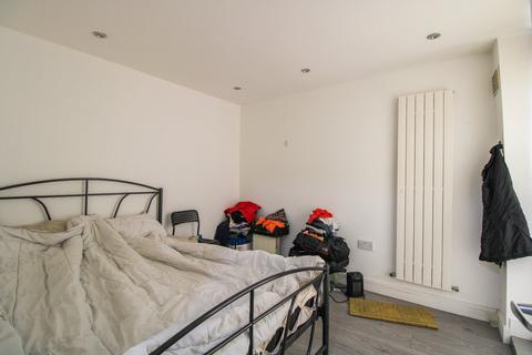 Flat 7, 4 Windmill Road, Croydon, CR0 2XN