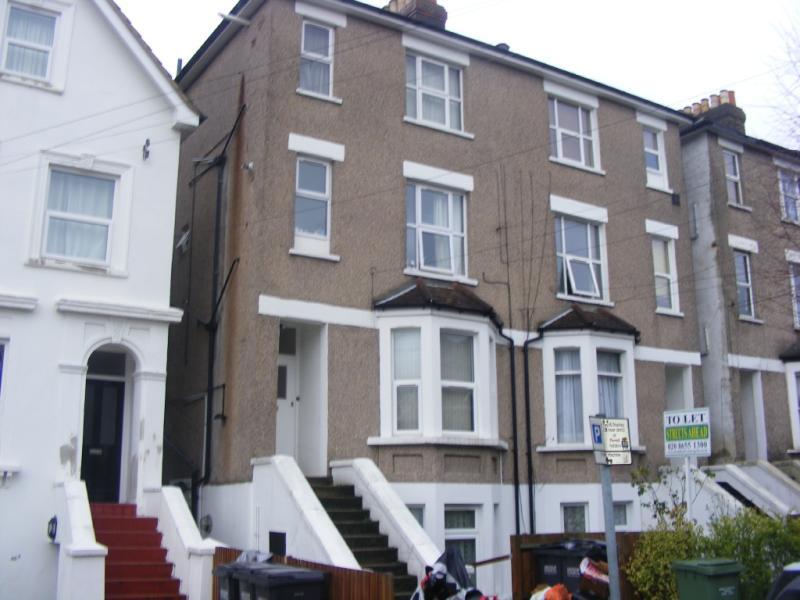 Clyde Road, Croydon, CR0 1 bed apartment to rent £1,350 pcm (£312 pw)