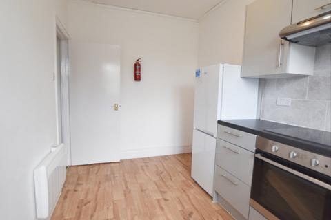 1 bedroom apartment to rent, Addiscombe Road, Croydon, CR0