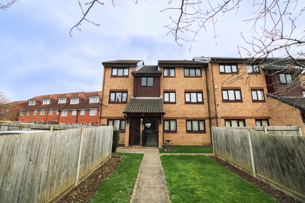 Adams Way, Croydon, CR0 1 bed apartment £1,322 pcm (£305 pw)