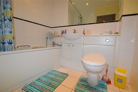 2 bedroom apartment to rent, Leslie Park Road, Croydon, CR0