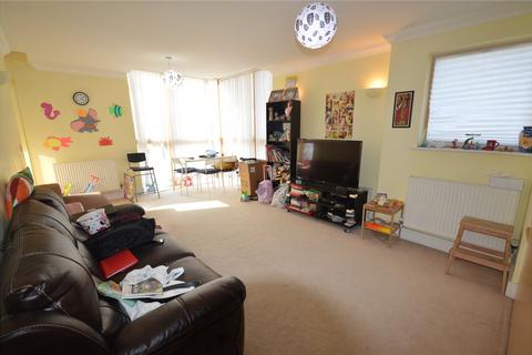 2 bedroom apartment to rent, Leslie Park Road, Croydon, CR0