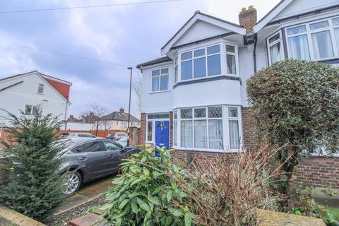 Croydon - 3 bedroom end of terrace house to rent