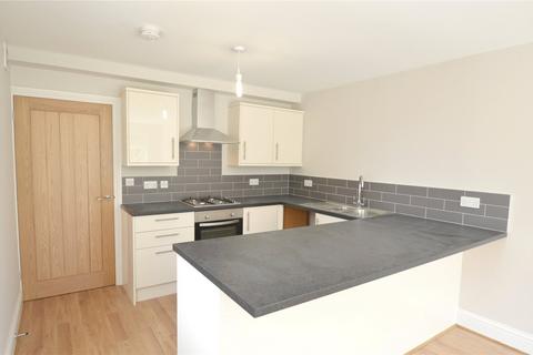 3 bedroom apartment to rent, Teevan Road, Croydon, CR0