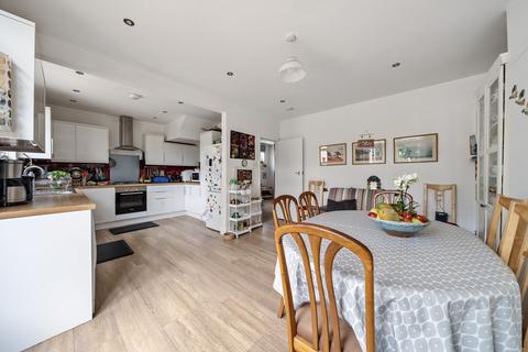 38 Bell Barn Road, Bristol, BS9 2DE