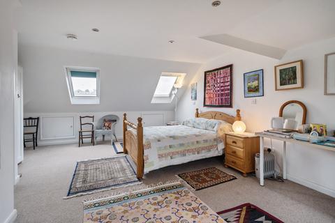 38 Bell Barn Road, Bristol, BS9 2DE