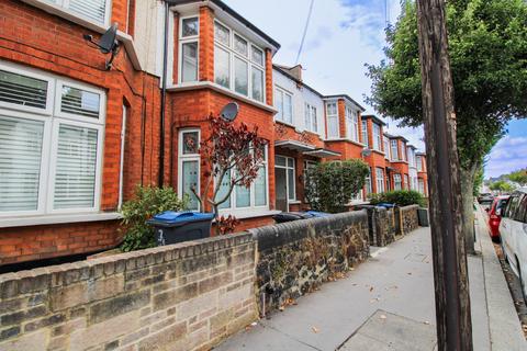 3 bedroom terraced house to rent, Sundridge Road, Croydon, CR0