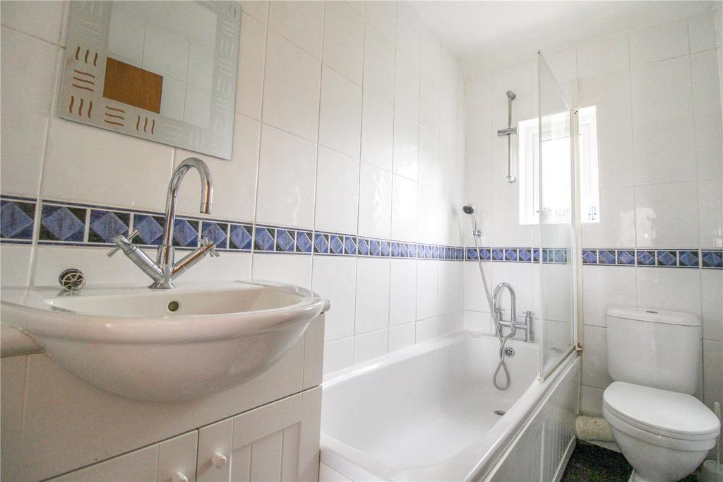 Apartment in Croydon - View 5