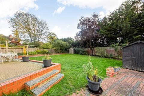 4 bedroom semi-detached house for sale - Downsview Gardens, London, SE19