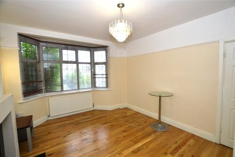 3 bedroom semi-detached house to rent, Hermitage Road, London, SE19