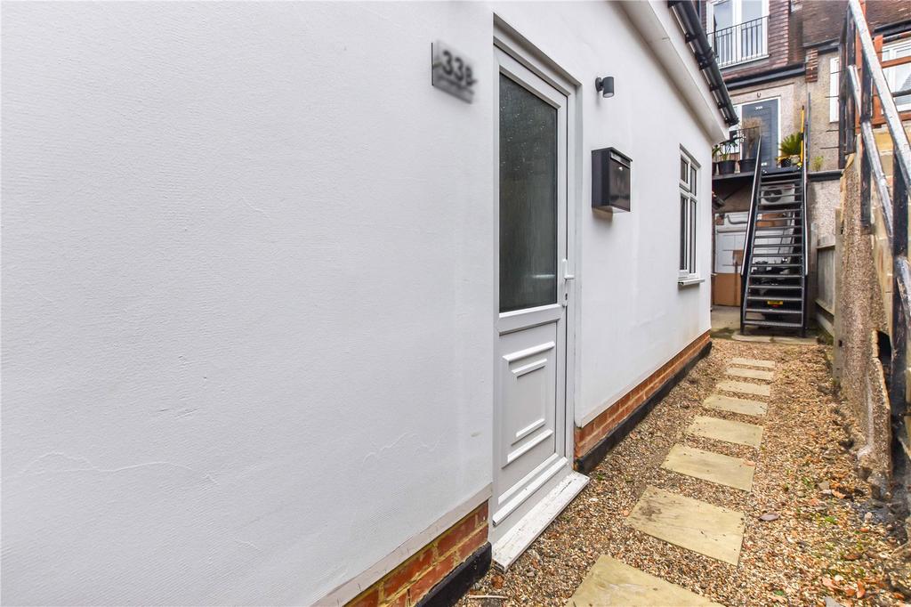 Cranleigh Close, South Croydon, CR2 2 bed apartment to rent £1,400