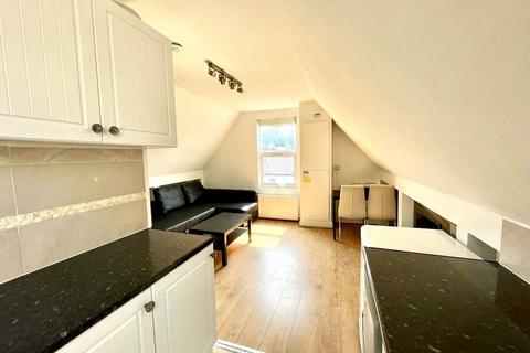 1 bedroom apartment for sale, Southbridge Road, Central Croydon, CR0