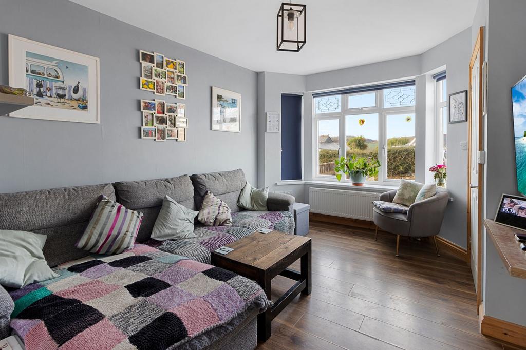 Vale Road, Kingskerswell, TQ12 2 bed end of terrace house for sale £