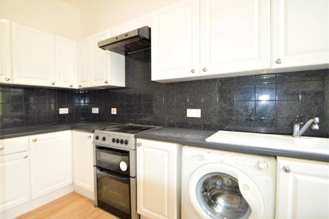 2 bedroom apartment to rent, Oakfield Road, Croydon, CR0