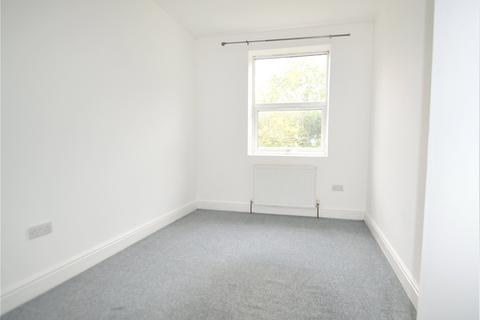 2 bedroom apartment to rent, Oakfield Road, Croydon, CR0