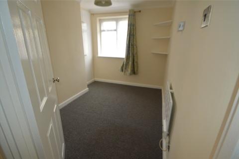 2 bedroom property to rent, Swallowdale, South Croydon, CR2