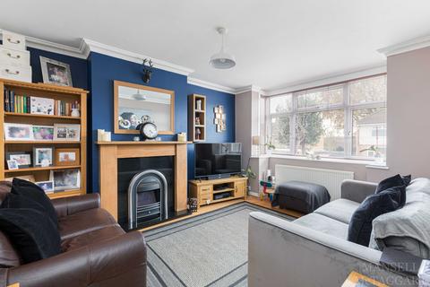 53 Forest View Road, East Grinstead, RH19 4AW