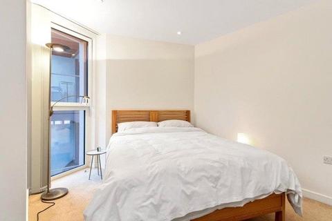 2 bedroom apartment to rent, Waterhouse Apartments, 3 Saffron Central Square, Croydon, CR0