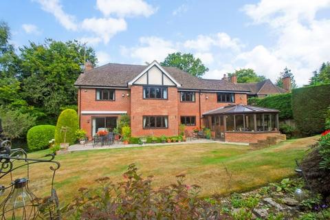 5 bedroom detached house for sale, Woodside Road, Beaconsfield, HP9