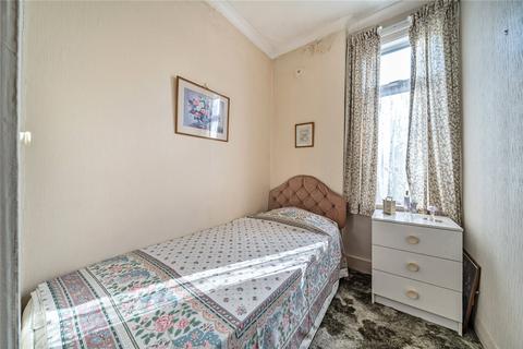 214 Adamsrill Road, Lower Sydenham, London, SE26 4AH