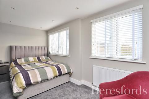 12 Roughtons, Chelmsford, CM2 8PF