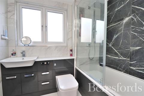 12 Roughtons, Chelmsford, CM2 8PF
