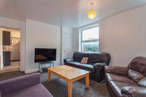 7 bedroom house to rent - Wilford Lane, West Bridgford, Nottingham, NG2 7QZ