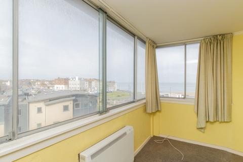 2 bedroom flat for sale - All Saints Avenue, Arlington House All Saints Avenue, CT9