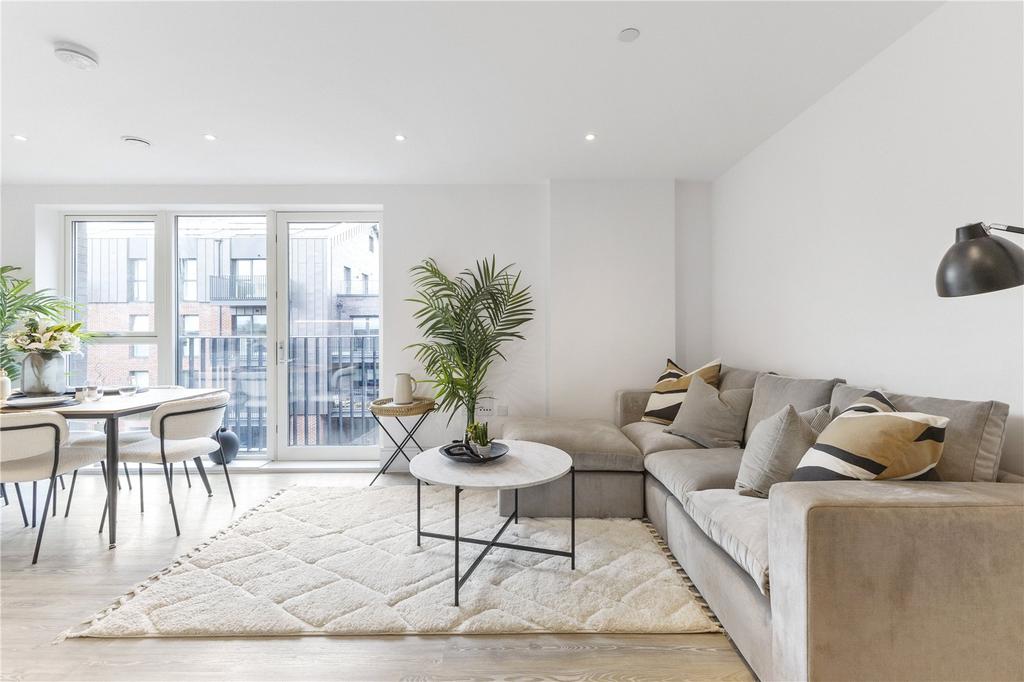 Show Apartment