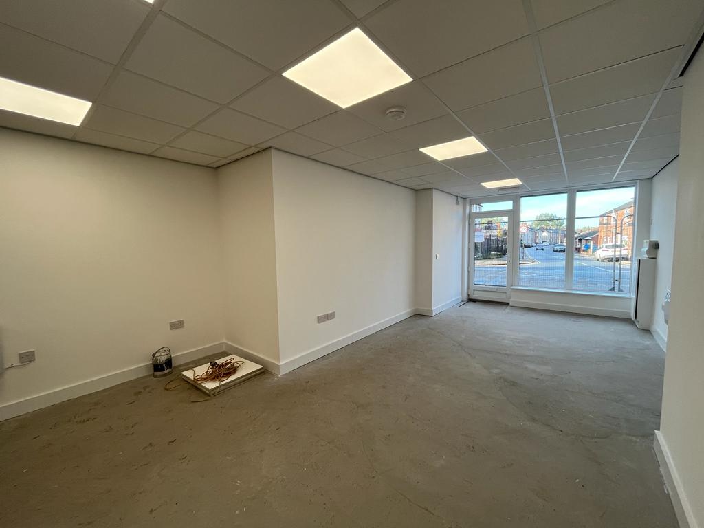 St Helens Road, Leigh, WN7 4HA Property to rent £675 pcm (£156 pw)