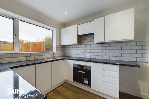 3 bedroom end of terrace house to rent - Brickmakers Lane, Hemel Hempstead, Hertfordshire, HP3 8NY