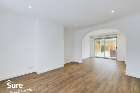 3 bedroom end of terrace house to rent - Brickmakers Lane, Hemel Hempstead, Hertfordshire, HP3 8NY