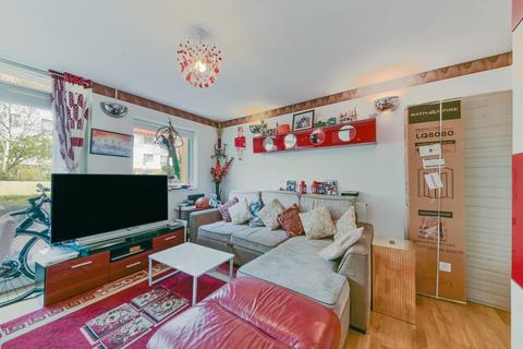 2 bedroom apartment to rent - Holly Court, Greenwich Millennium Village, Greenwich SE10