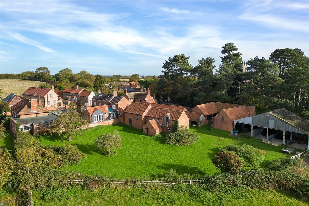 Newark, Nottinghamshire Barn conversion for sale £200,000