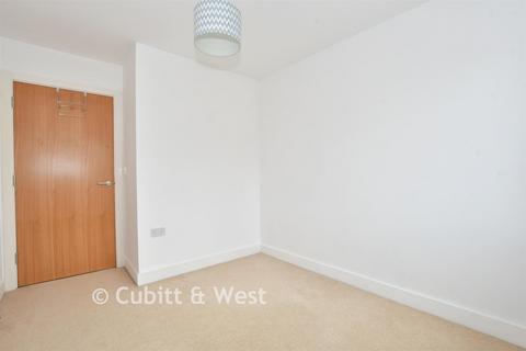 2 bedroom flat for sale, Portland Way, Knowle, Fareham, Hampshire