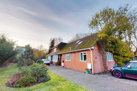 3 bedroom semi-detached house for sale - Canterbury Road, Ashford TN24 8QE